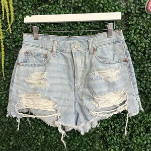 American Eagle Light Wash Shorts Size 6